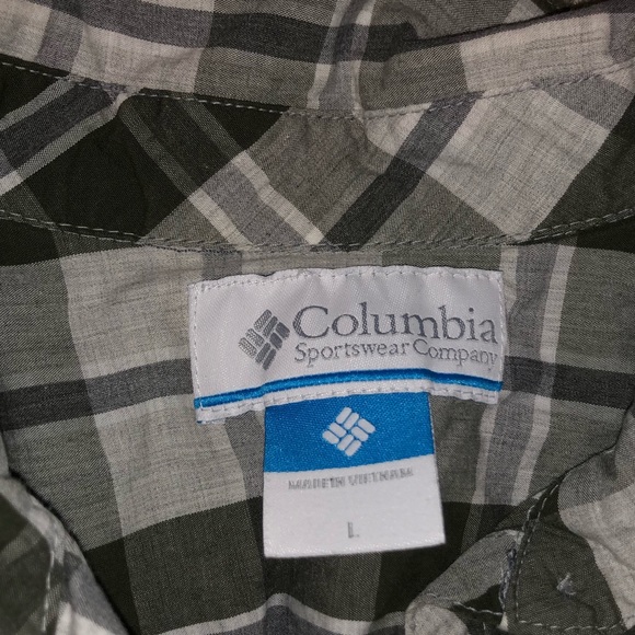 😌Women’s Columbia Button Down Long Sleeve Shirt😌 - Picture 3 of 7